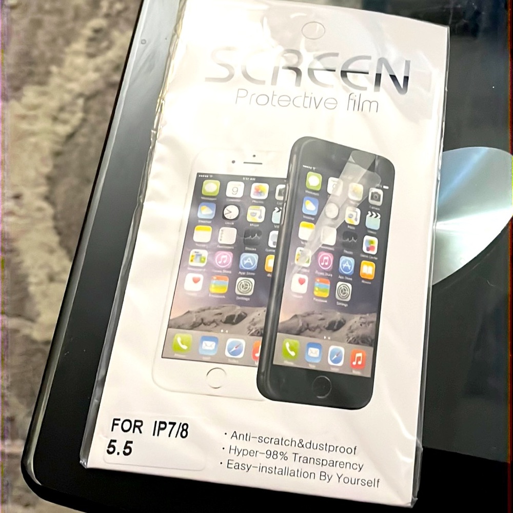 SALE!! NWT IPHONE 7-8 SCREEN PROTECTIVE FILM🔥